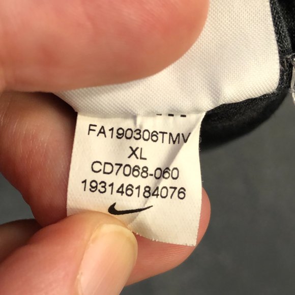 Nike Dri-FIT Men's XL Short Sleeve Black Polo Shirt Basketball Logo CD7068-060 - Picture 7 of 10